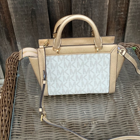 NWT Michael Kors Tina Small signature satchel - Picture 6 of 6